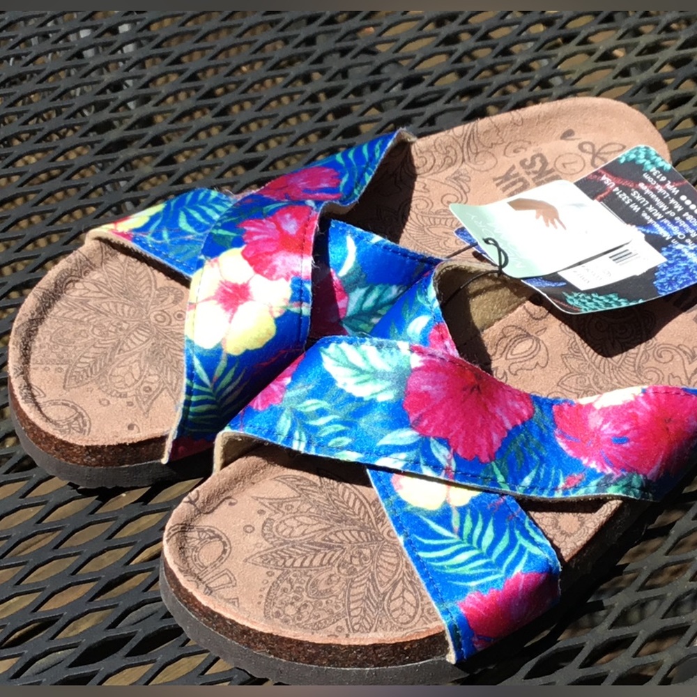 Women’s Muk Luis Slip On Sandals Sz 7